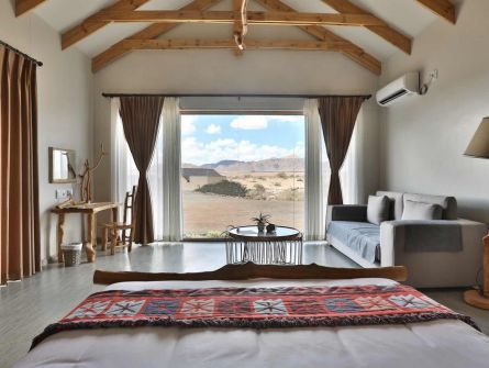 Agama Lodge Deluxe Chalet View