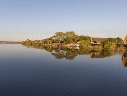 Chobe Water Villas Außen
